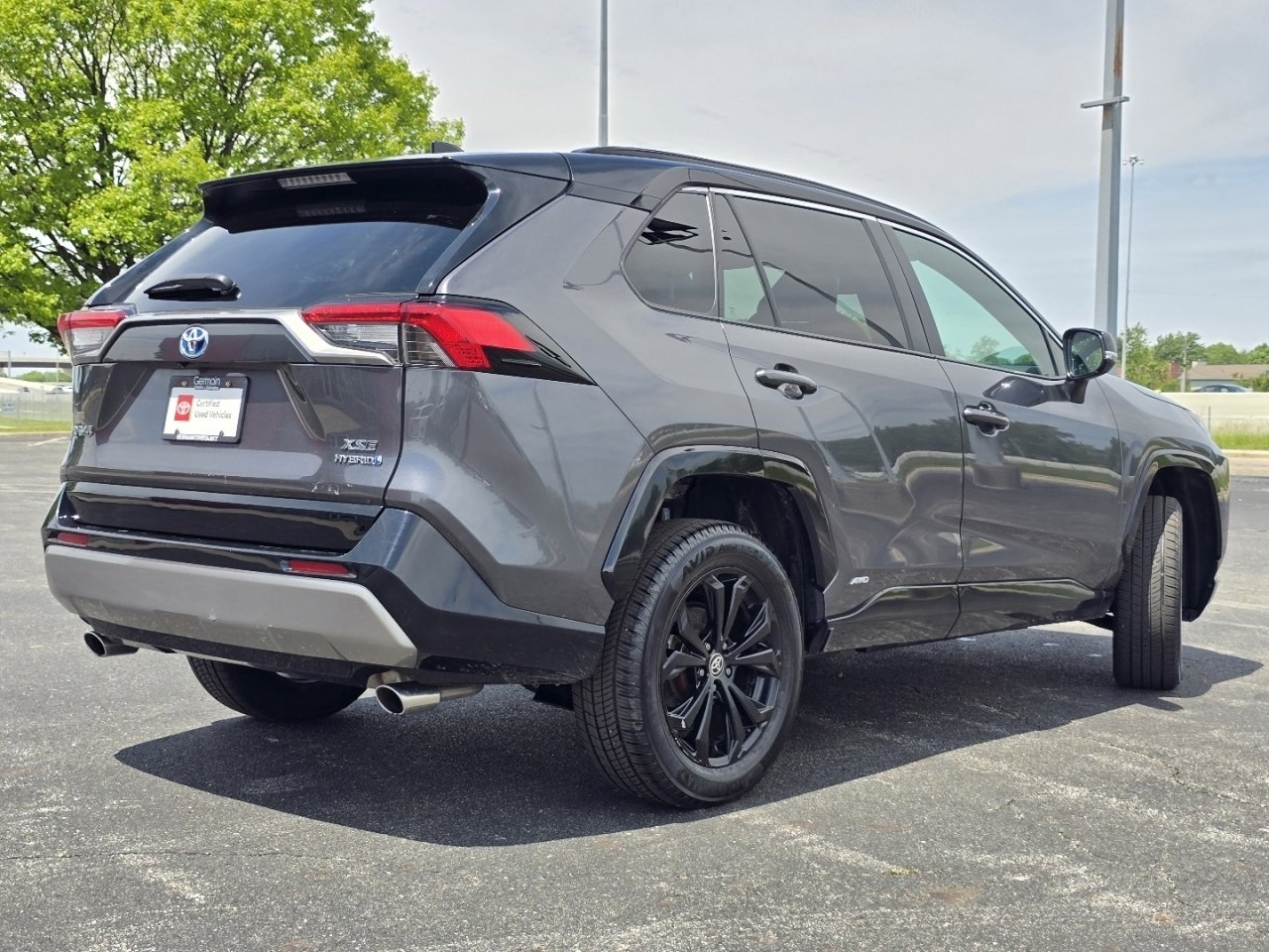 Certified 2022 Toyota RAV4 XSE AWD/4WD image 16