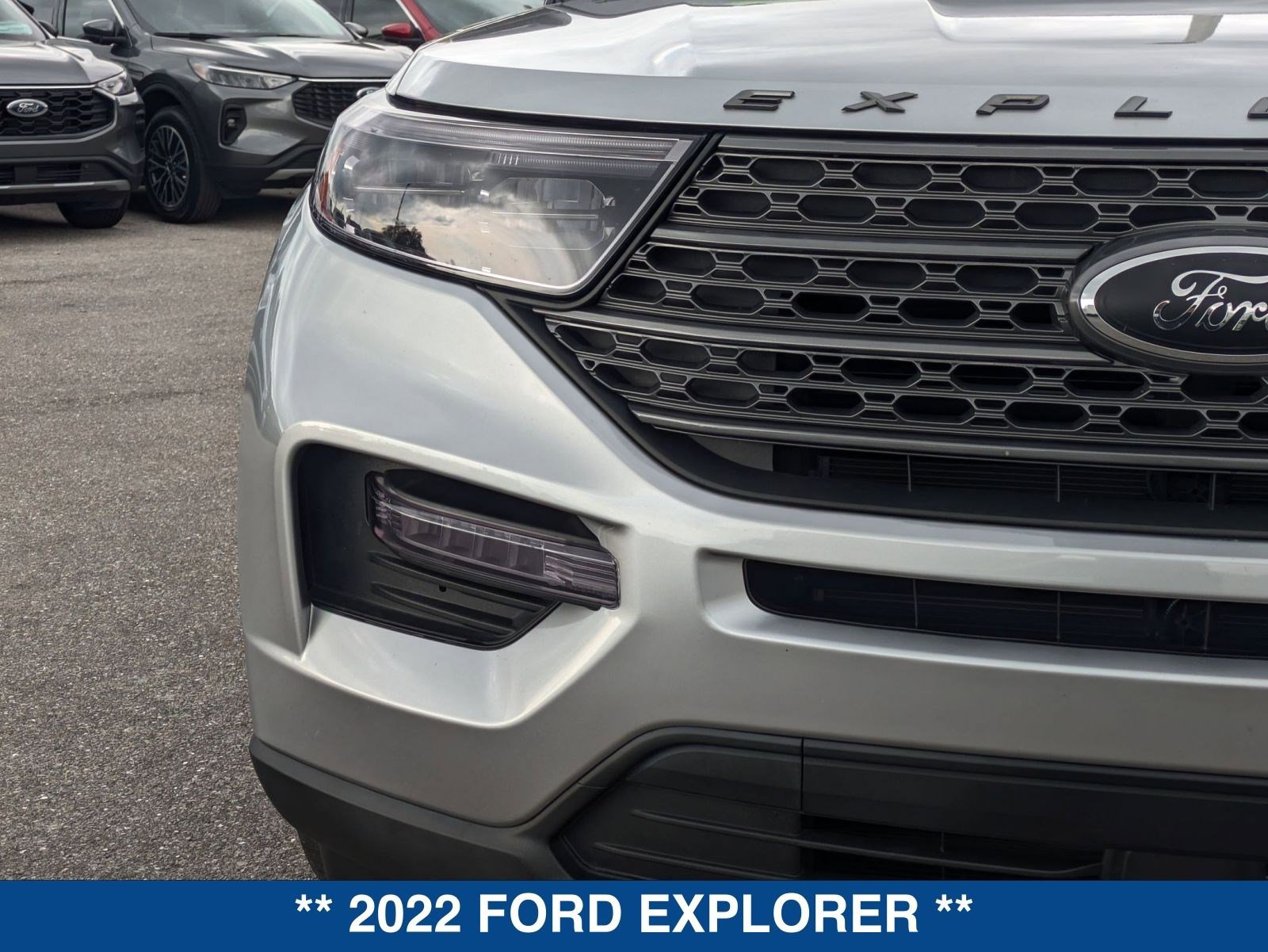 Certified 2022 Ford Explorer XLT w/ Equipment Group 202A image 9