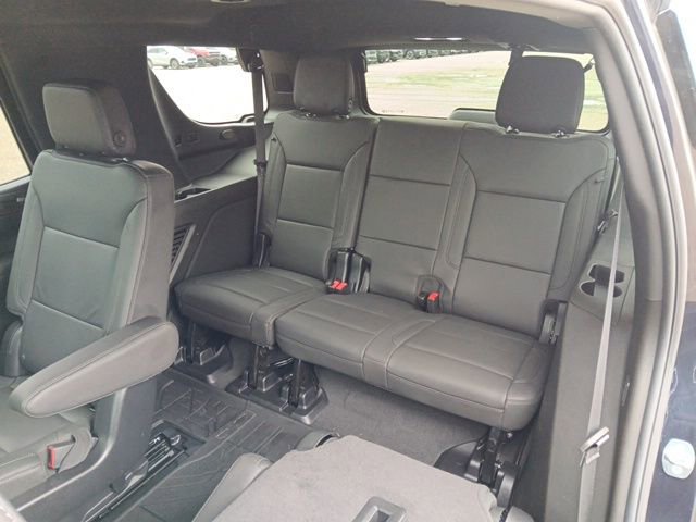 Used 2024 Chevrolet Tahoe LT w/ Luxury Package image 8