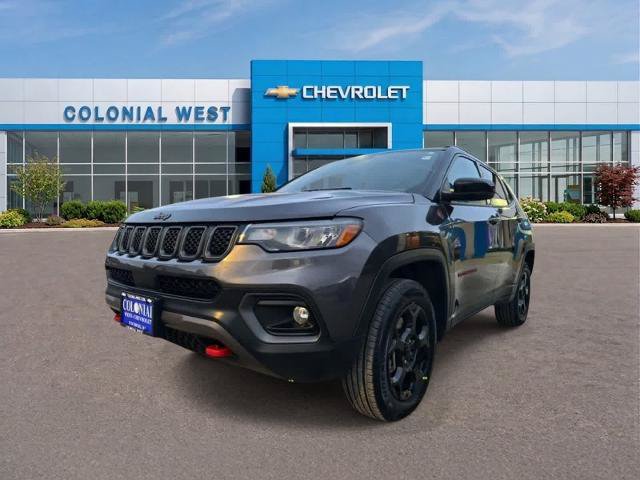 Used 2024 Jeep Compass Trailhawk AWD/4WD image 3