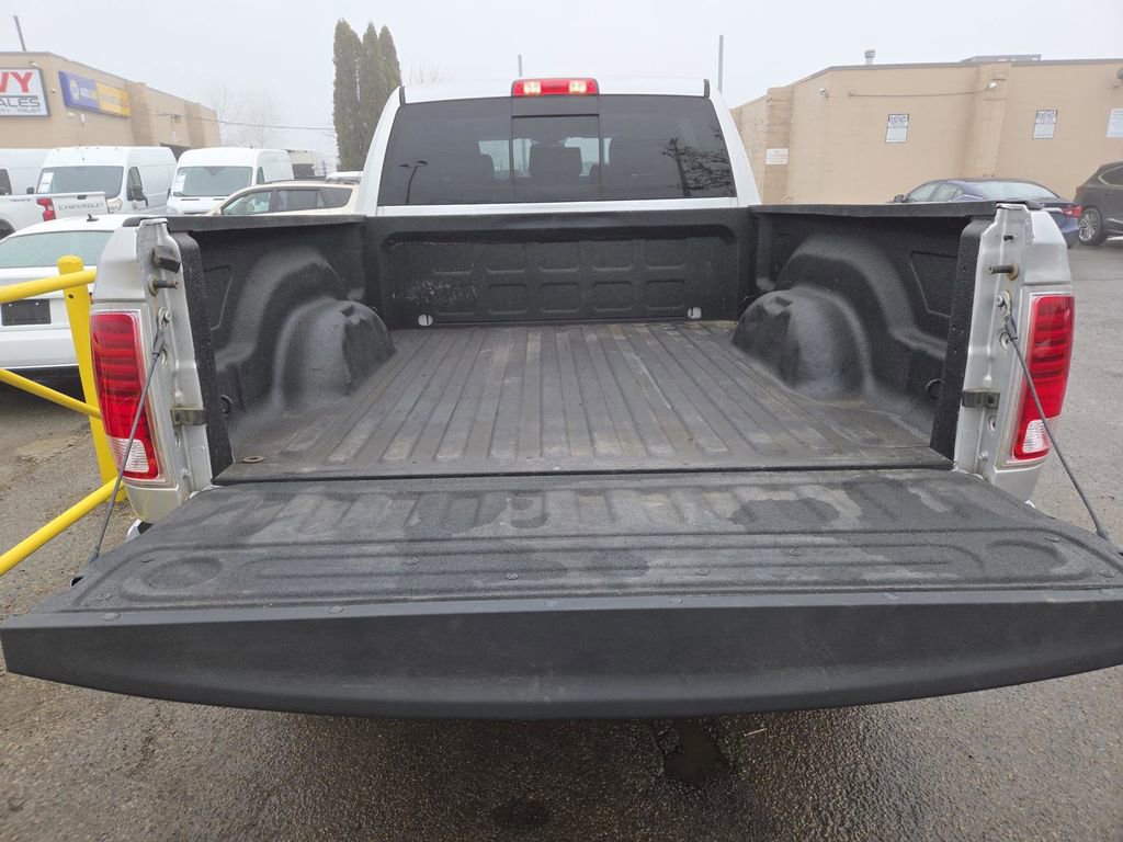 Used 2018 RAM 2500 Laramie w/ Convenience Group image 18