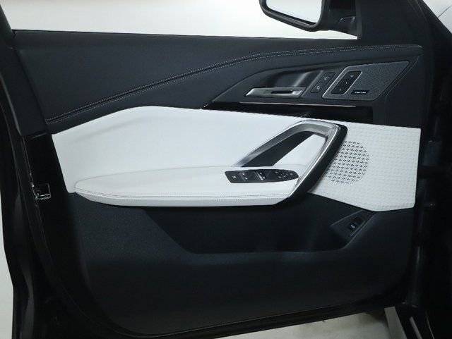 Used 2026 BMW X1 xDrive28i image 18