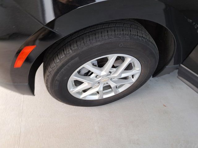 Used 2023 Chevrolet Equinox LT image 30