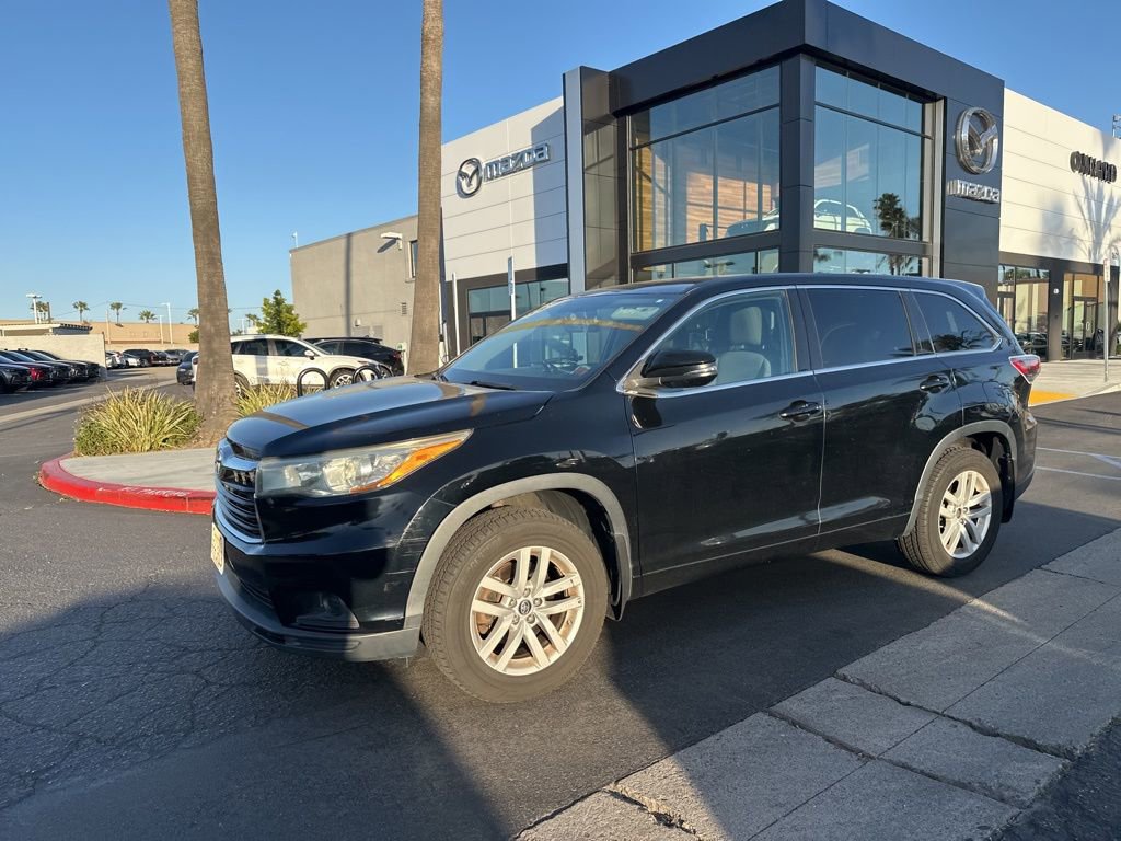 Used 2016 Toyota Highlander LE image 4
