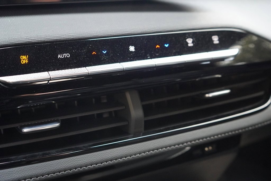 New 2026 Buick Enclave Sport Touring w/ Super Cruise Package image 13