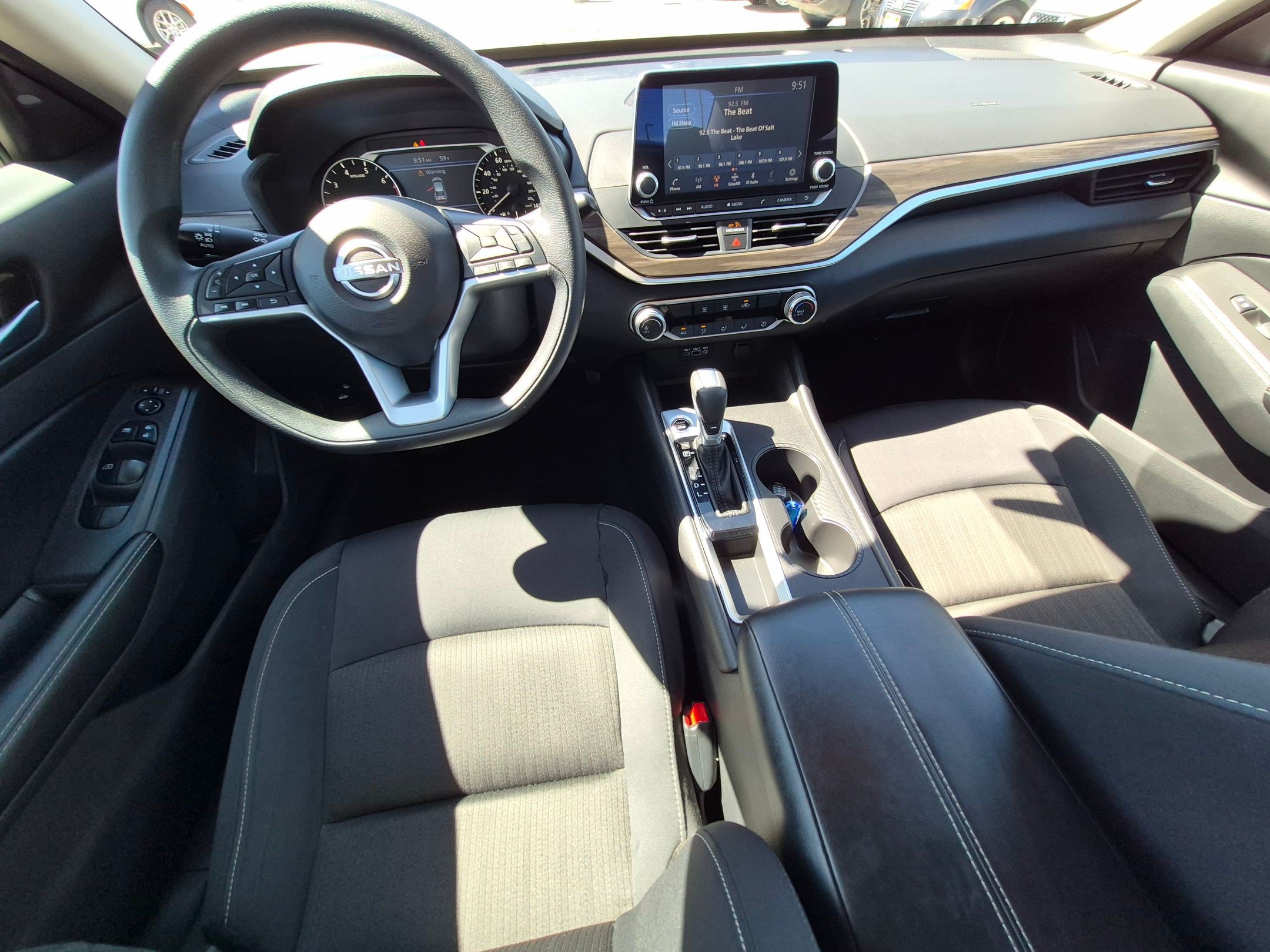 Certified 2025 Nissan Altima 2.5 SV FWD image 28