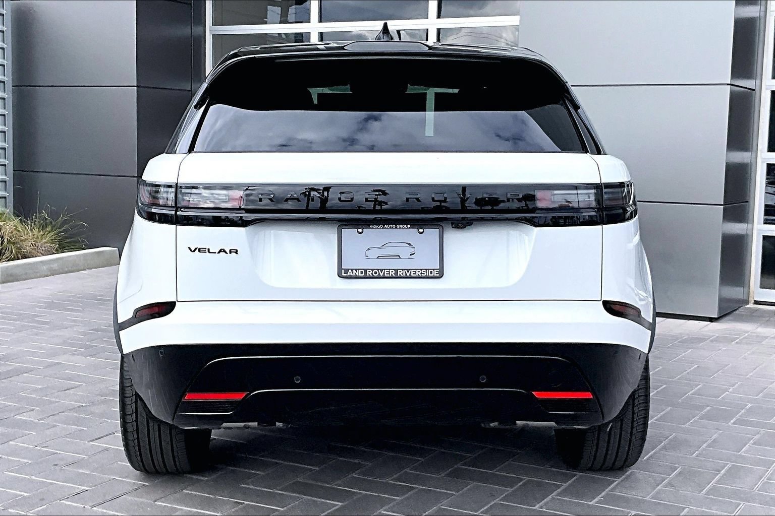 New 2026 Land Rover Range Rover Velar Dynamic SE AWD/4WD image 4