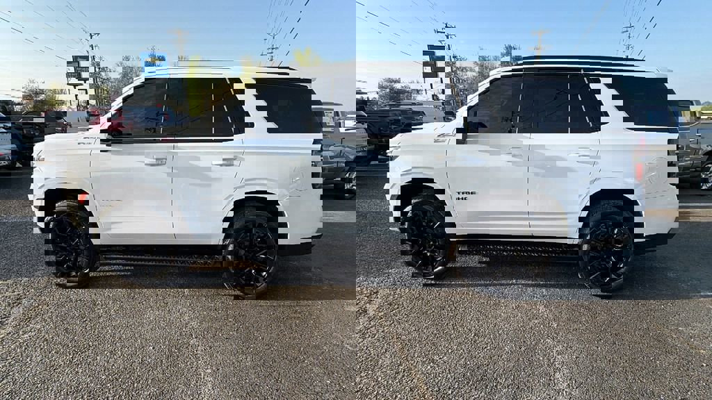 Used 2021 Chevrolet Tahoe Z71 w/ Rear Media and Nav Package image 8