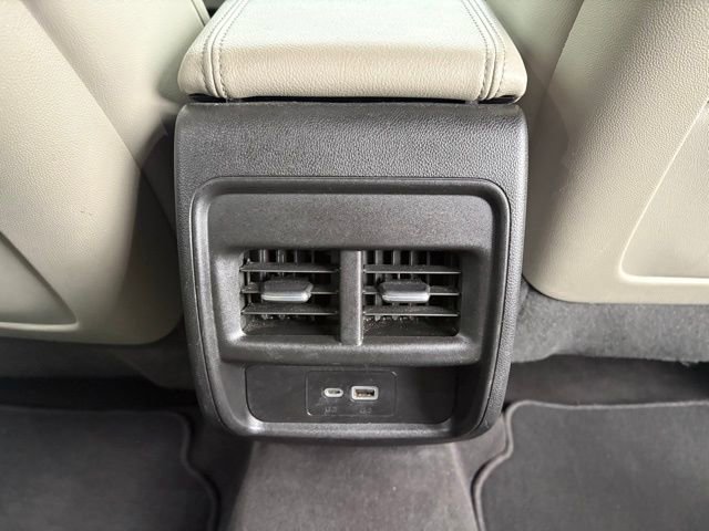Used 2023 Cadillac XT4 Premium Luxury image 33