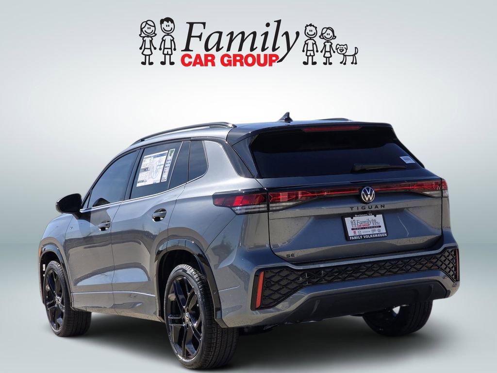 New 2026 Volkswagen Tiguan SE R-Line image 3