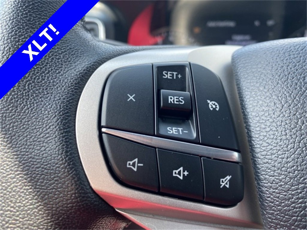 Used 2024 Ford Explorer XLT w/ Equipment Group 202A image 28