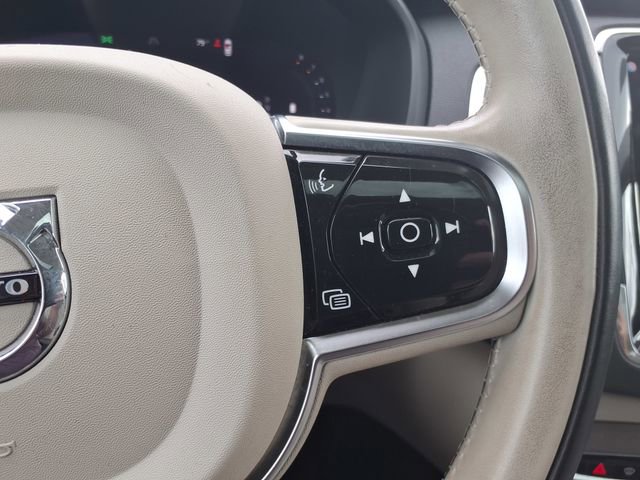 Used 2023 Volvo XC90 B6 Plus w/ Protection Package Premier image 26