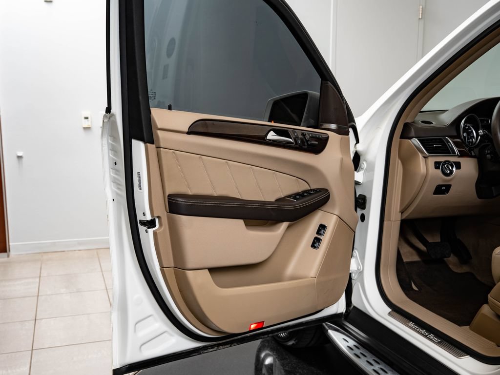 Used 2016 Mercedes-Benz GL 450 4MATIC image 29