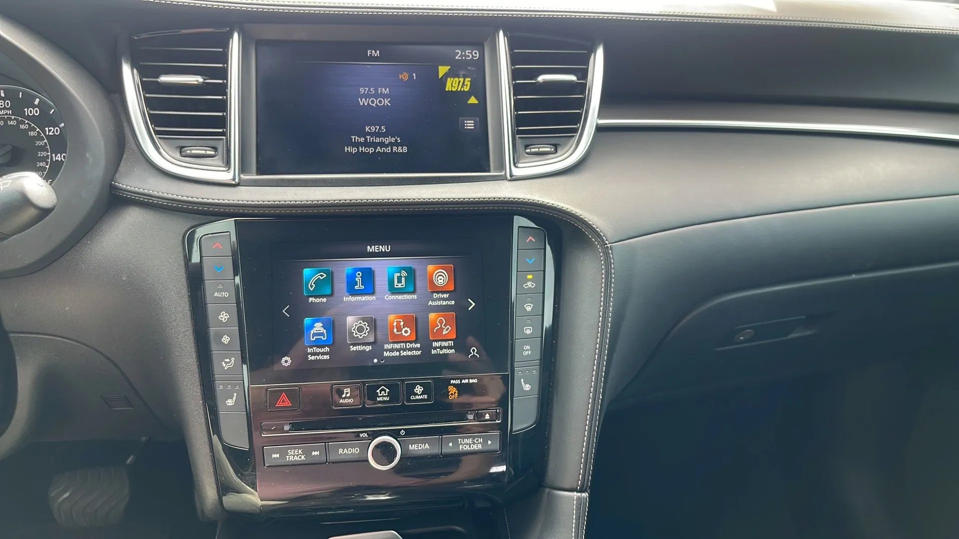 Used 2022 INFINITI QX50 Luxe w/ Appearance Package image 14