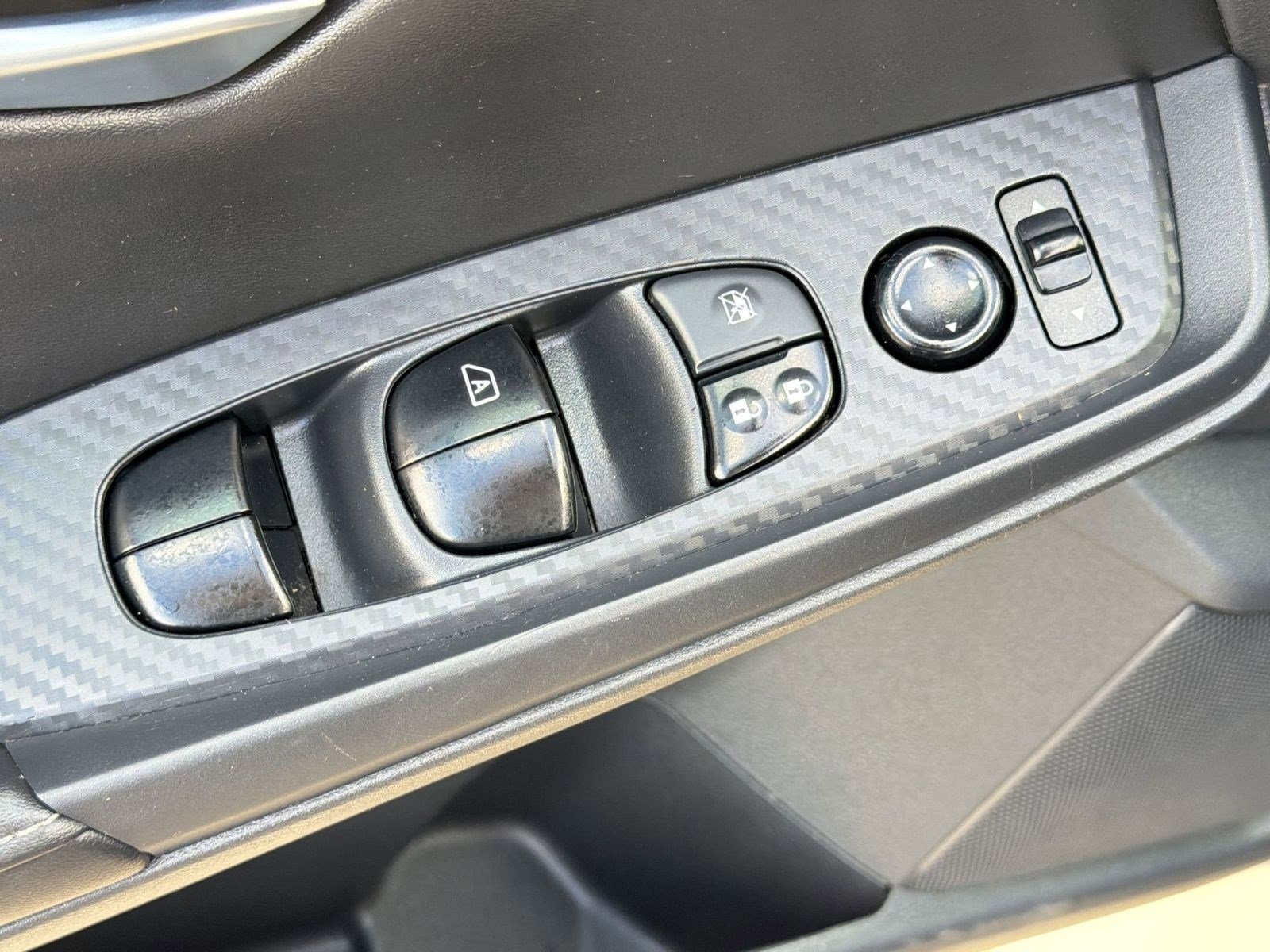 Used 2023 Nissan Sentra SV w/ All-Weather Package image 21