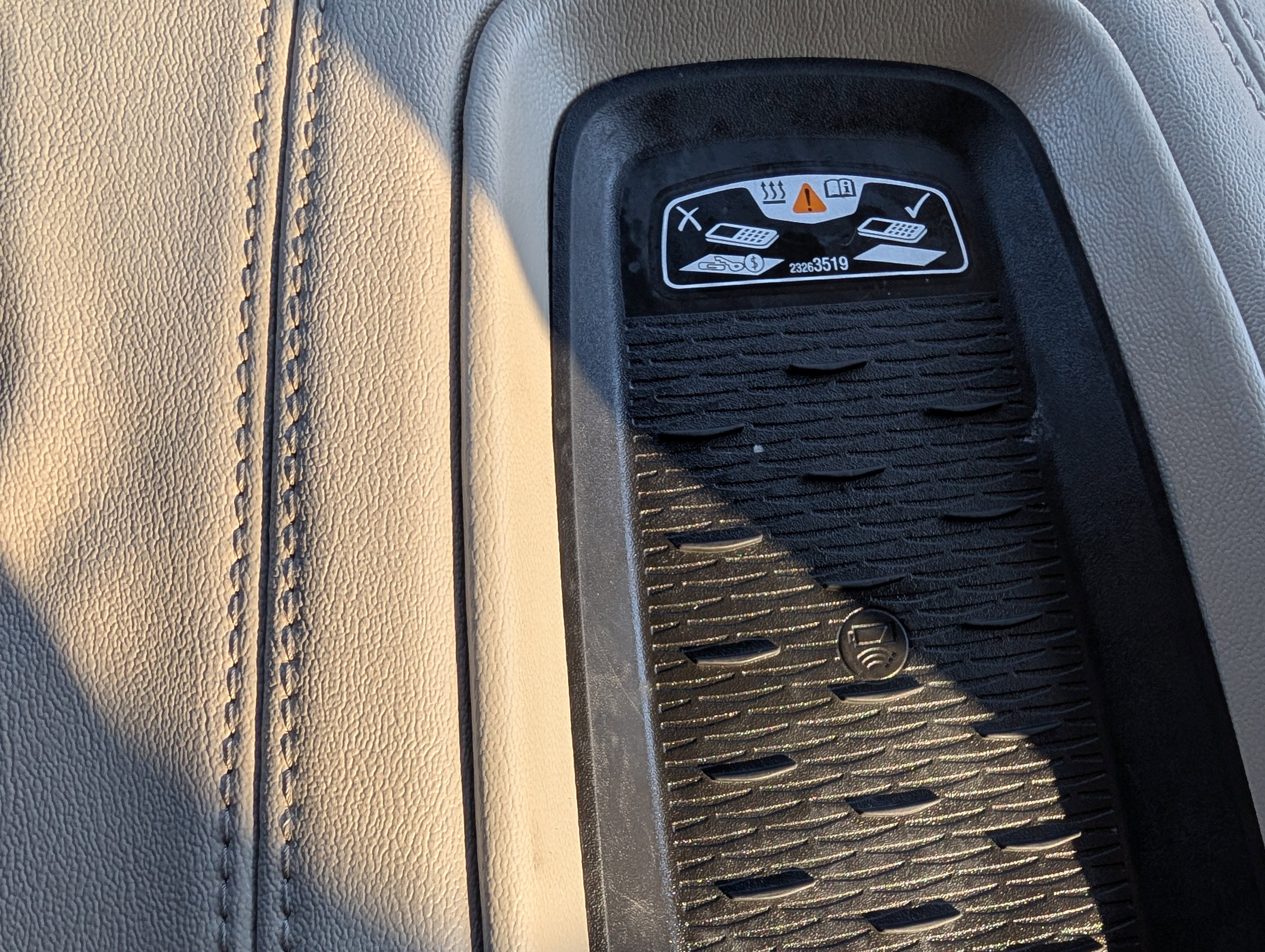 Used 2017 Cadillac Escalade Premium Luxury image 27