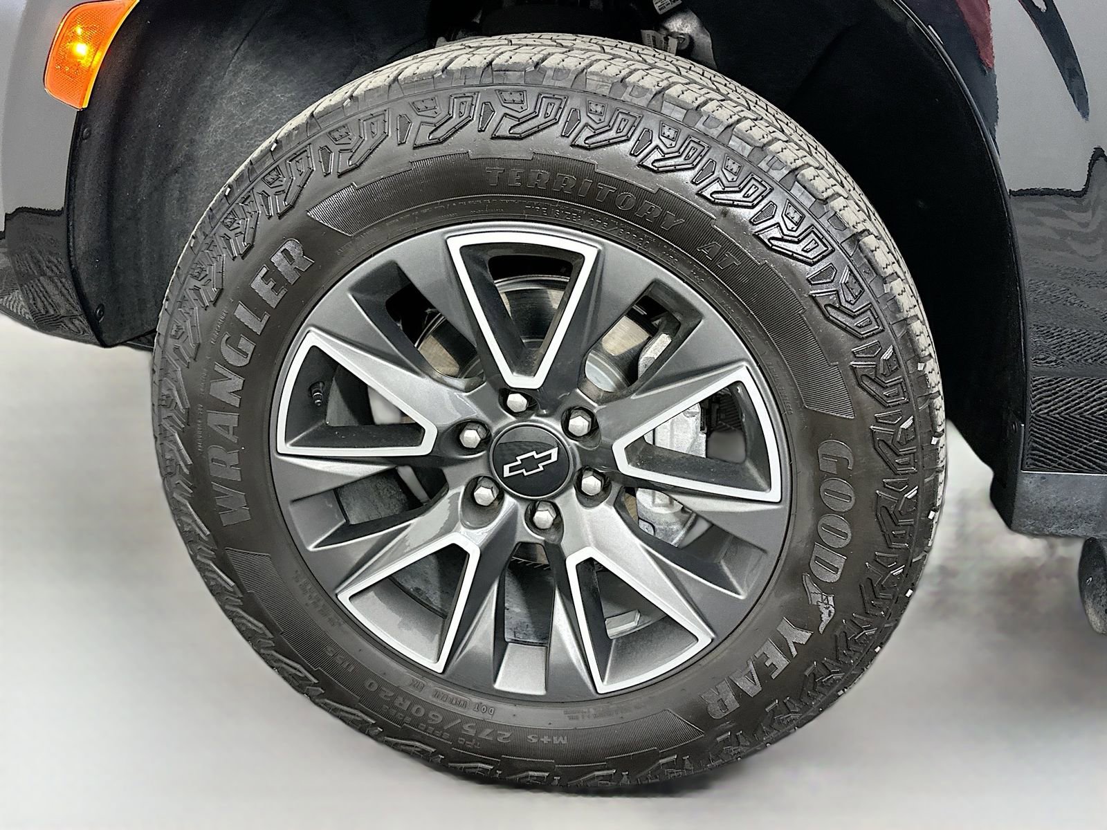 Certified 2024 Chevrolet Tahoe Z71 w/ Luxury Package AWD/4WD image 36