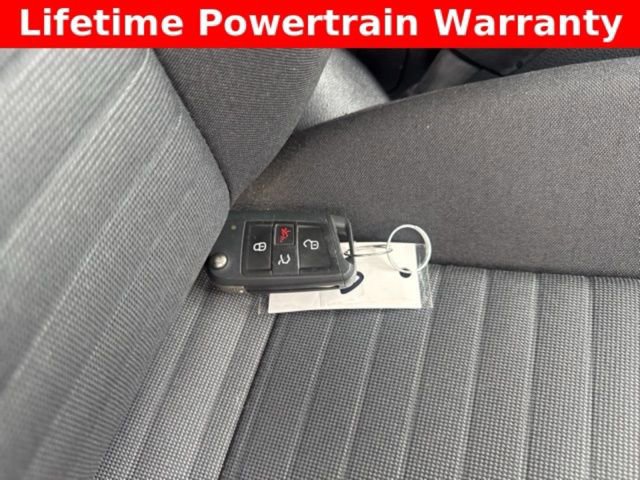 Used 2025 Volkswagen Jetta S image 10