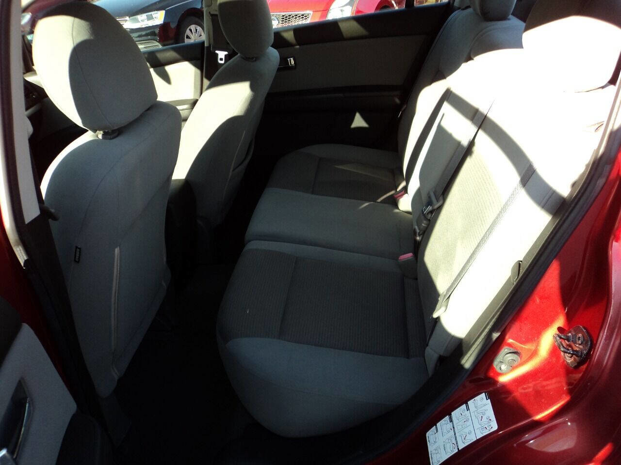 Used 2011 Nissan Sentra 2.0 SR w/ Special Edition Pkg image 14