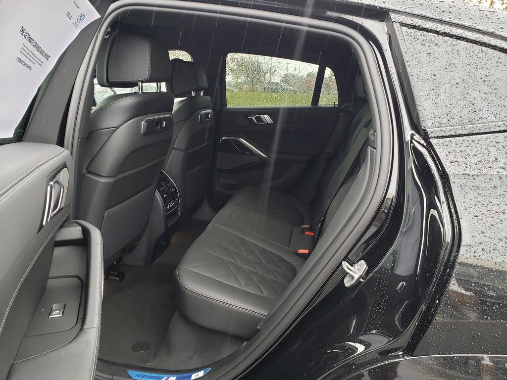 New 2026 BMW X6 xDrive40i image 7