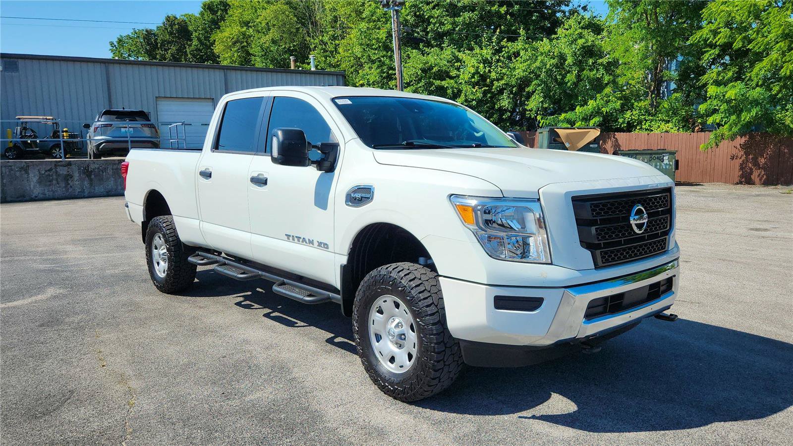 Used 2022 Nissan Titan SV AWD/4WD image 1
