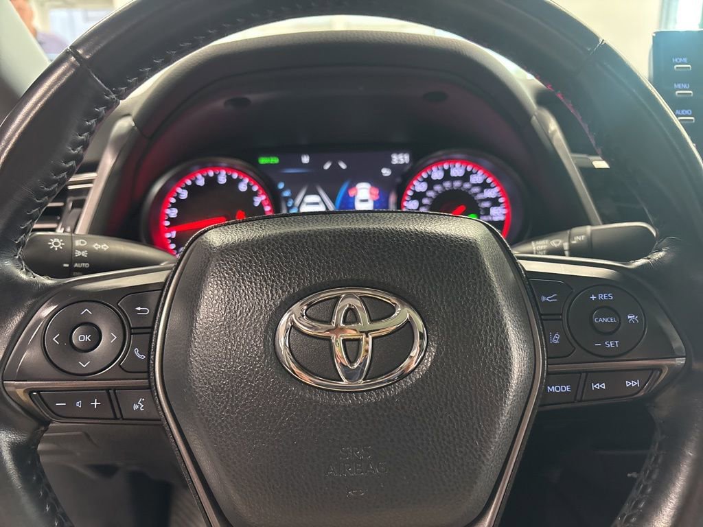Used 2021 Toyota Camry XSE FWD image 16