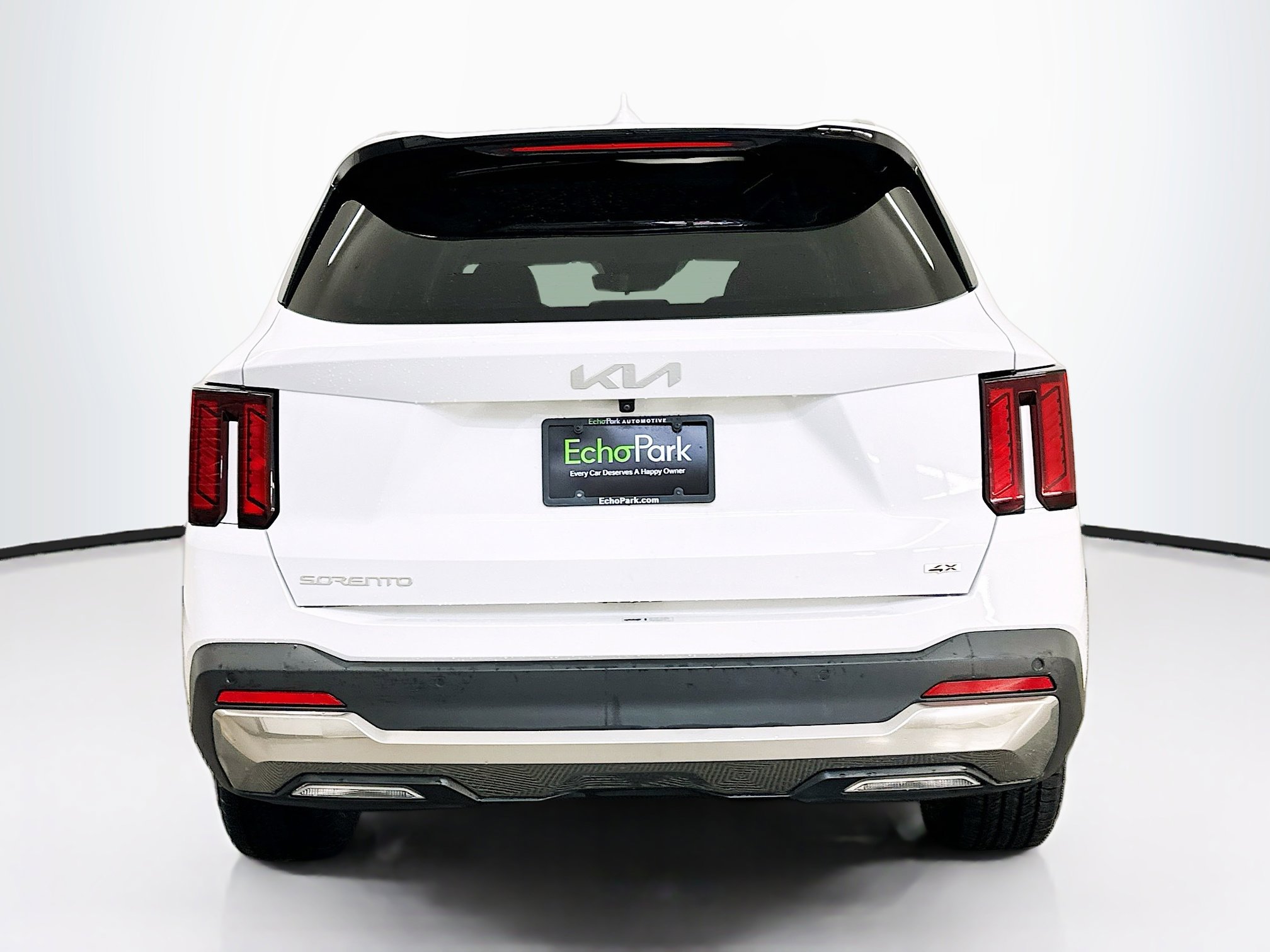 Used 2024 Kia Sorento S image 7