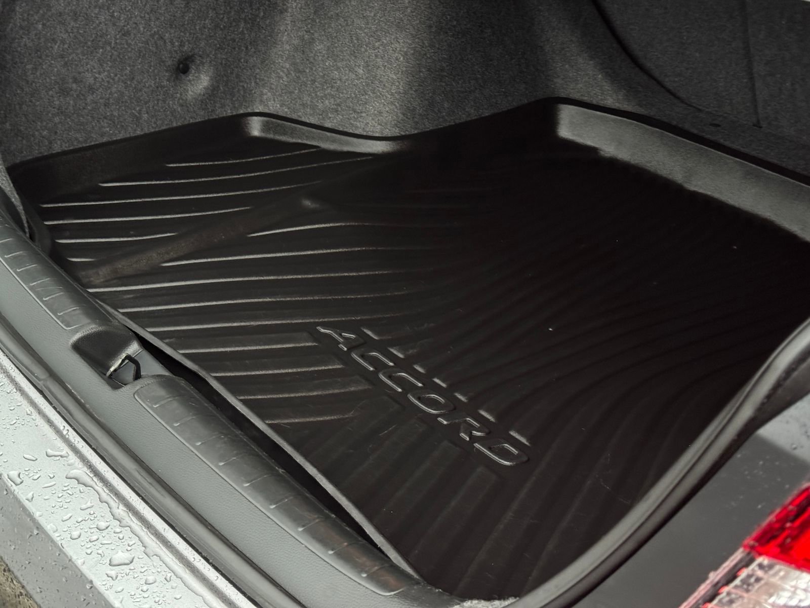 Certified 2018 Honda Accord EX image 31