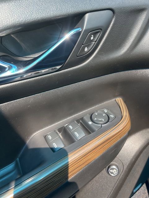 Used 2019 GMC Acadia SLE w/ Driver Alert Package I image 13