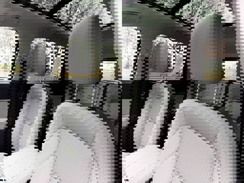 New 2026 Lincoln Nautilus Premier w/ Equipment Group 102A image 10