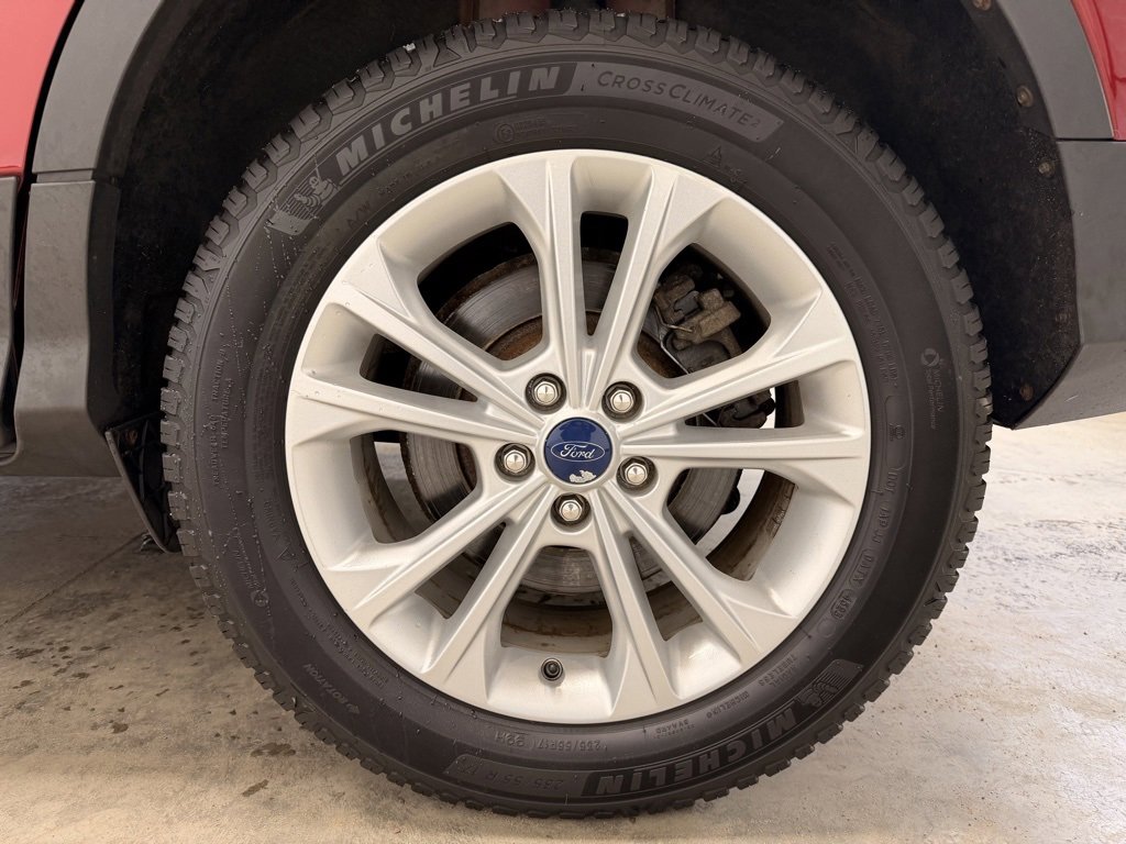 Used 2017 Ford Escape SE w/ Equipment Group 201A image 11