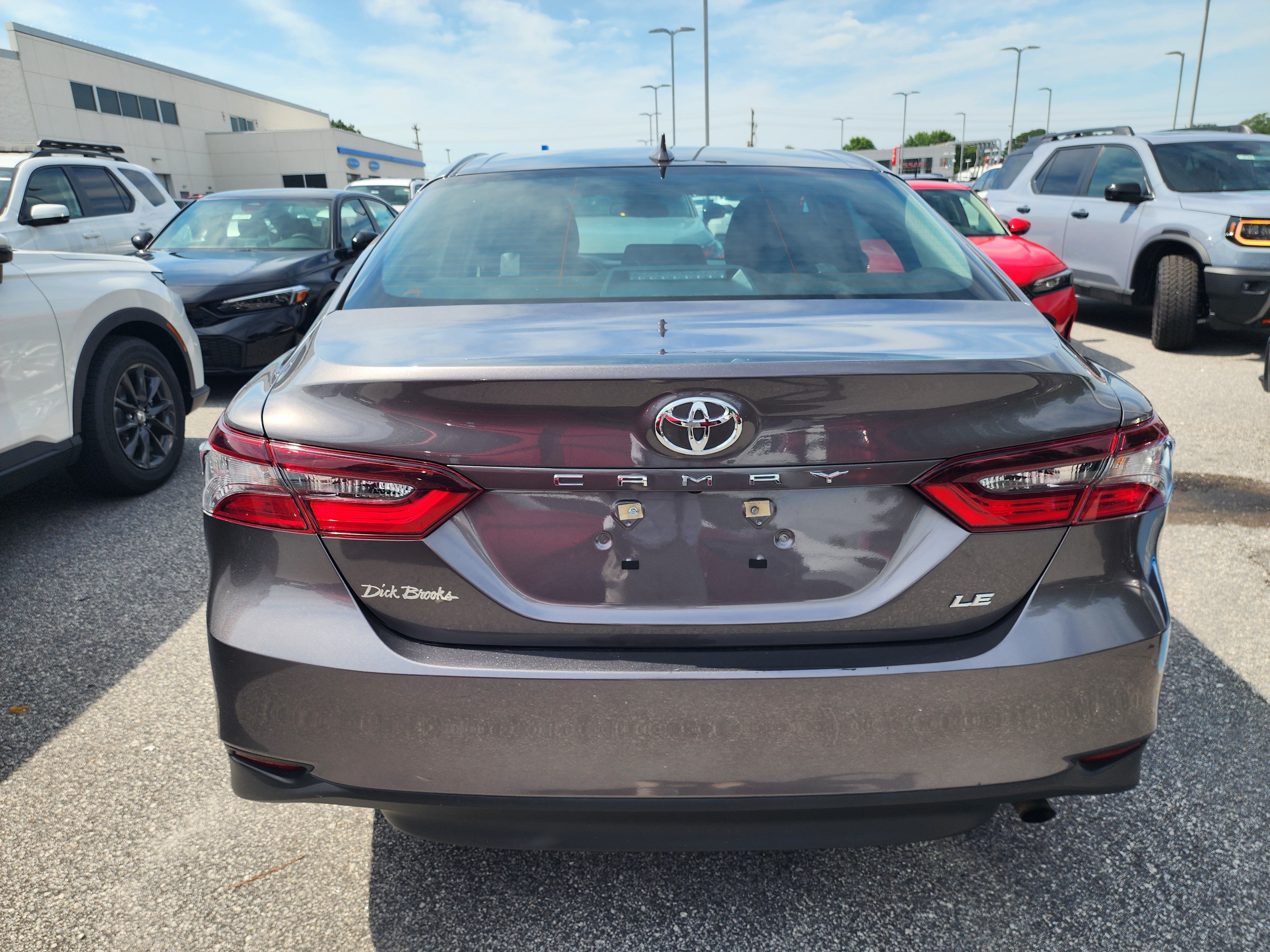 Used 2024 Toyota Camry LE FWD image 5