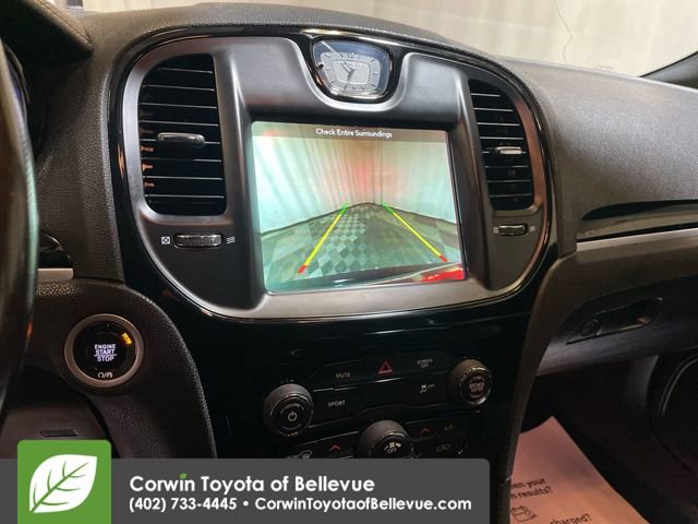 Used 2019 Chrysler 300 S image 18