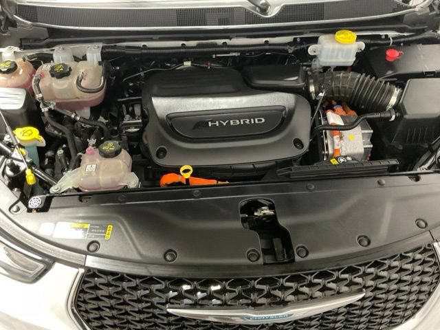 Used 2021 Chrysler Pacifica Touring FWD image 42