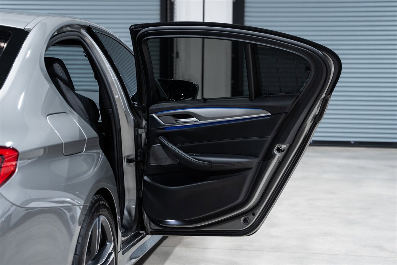 Used 2019 BMW M5 w/ Executive Package image 31