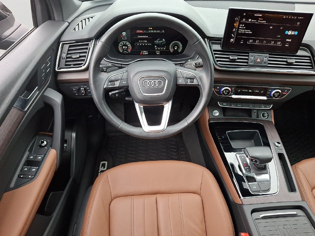 Used 2021 Audi Q5 2.0T Premium Plus AWD/4WD image 12