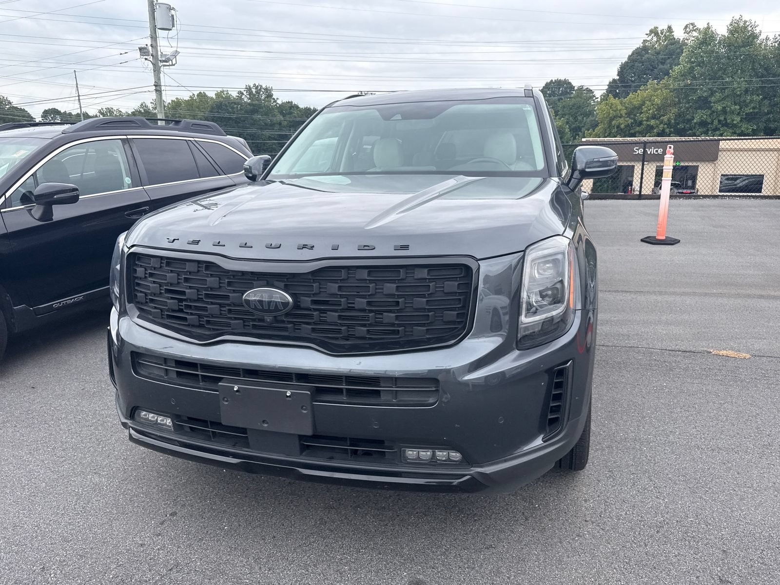 Used 2021 Kia Telluride SX w/ Nightfall Edition Package AWD/4WD image 3