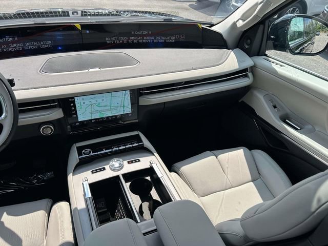 New 2025 Lincoln Navigator Reserve image 15