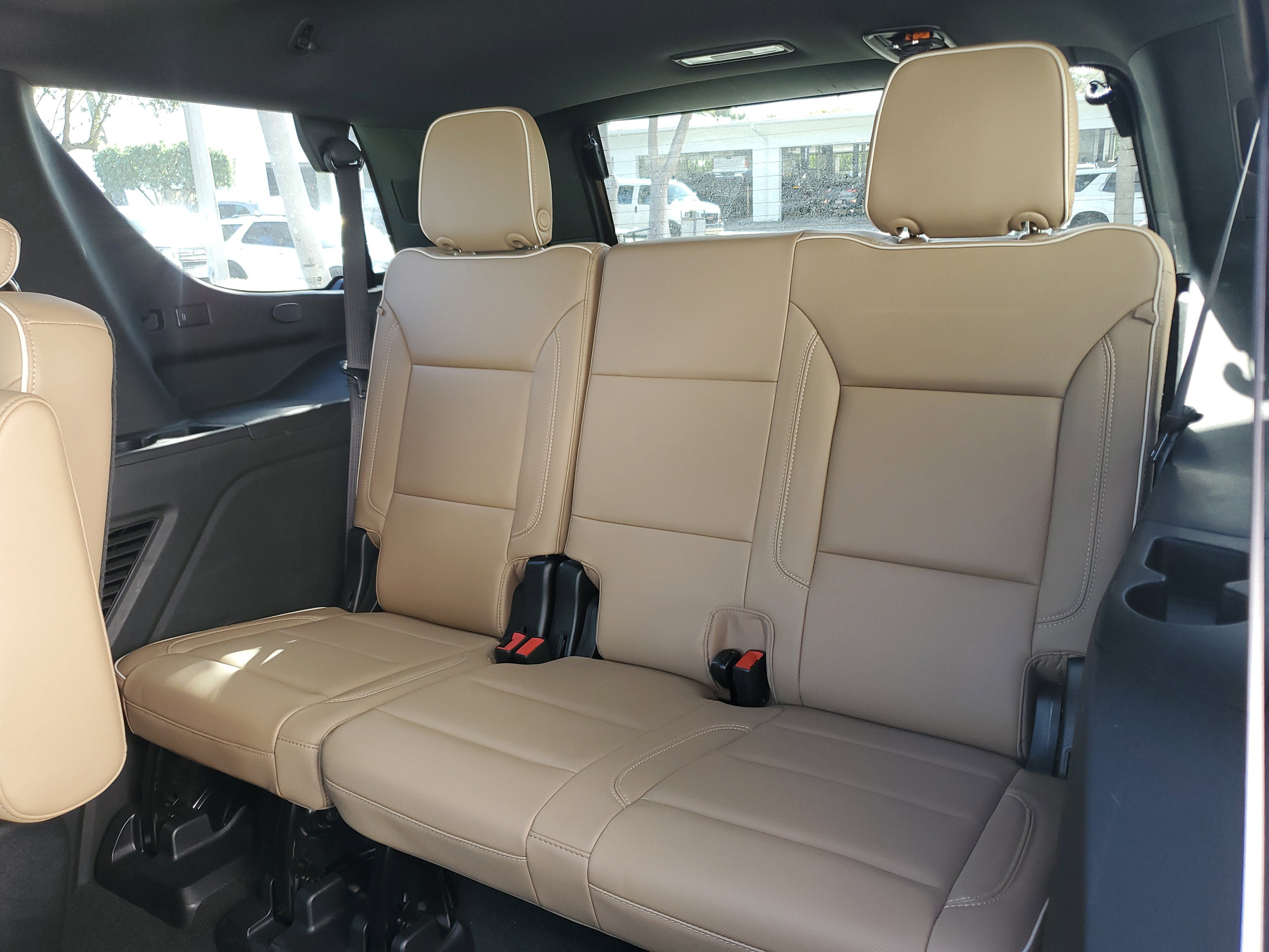 Used 2023 Chevrolet Tahoe Premier image 12