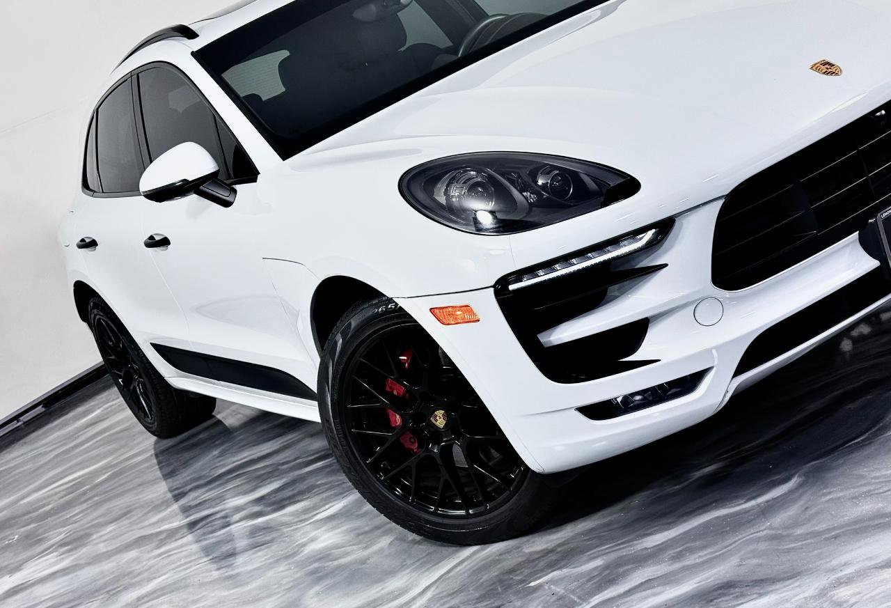 Used 2018 Porsche Macan GTS w/ Premium Package Plus image 4