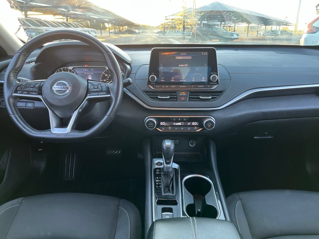 Used 2020 Nissan Altima 2.5 SV FWD image 16