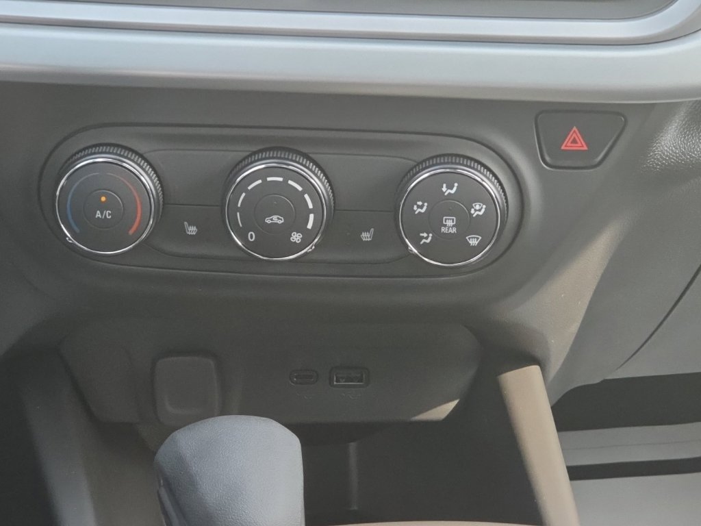 New 2026 Chevrolet Trax LS w/ LS Convenience Package FWD image 12