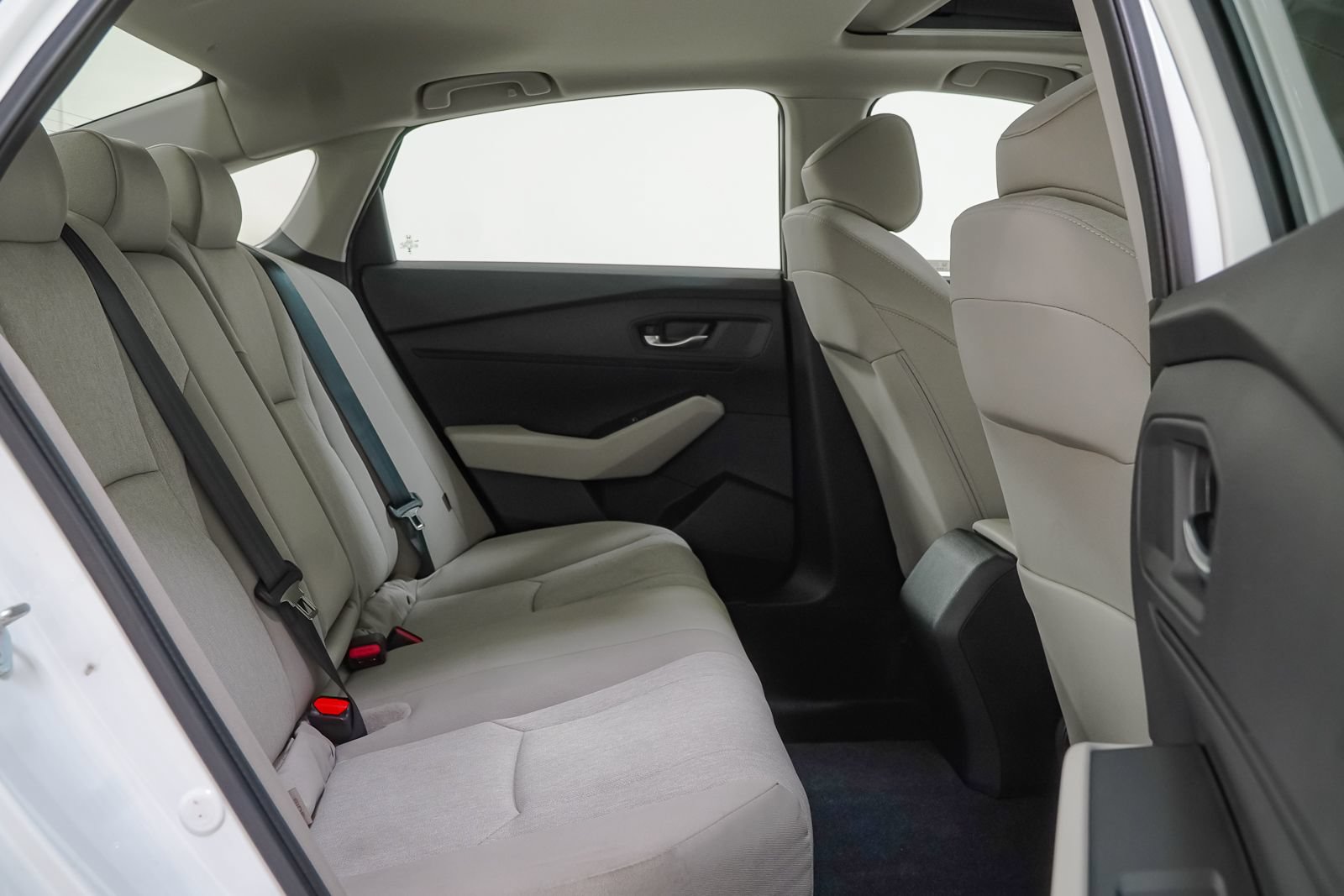 Used 2023 Honda Accord EX image 36
