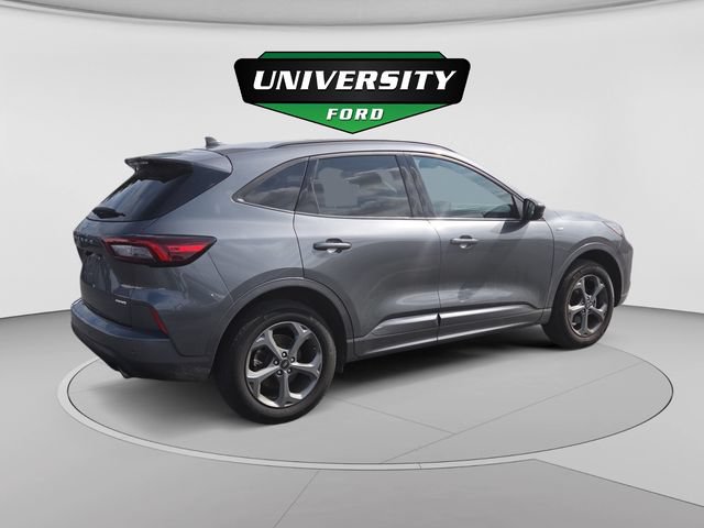 Used 2024 Ford Escape ST-Line w/ Tech Pack #1 AWD/4WD image 3