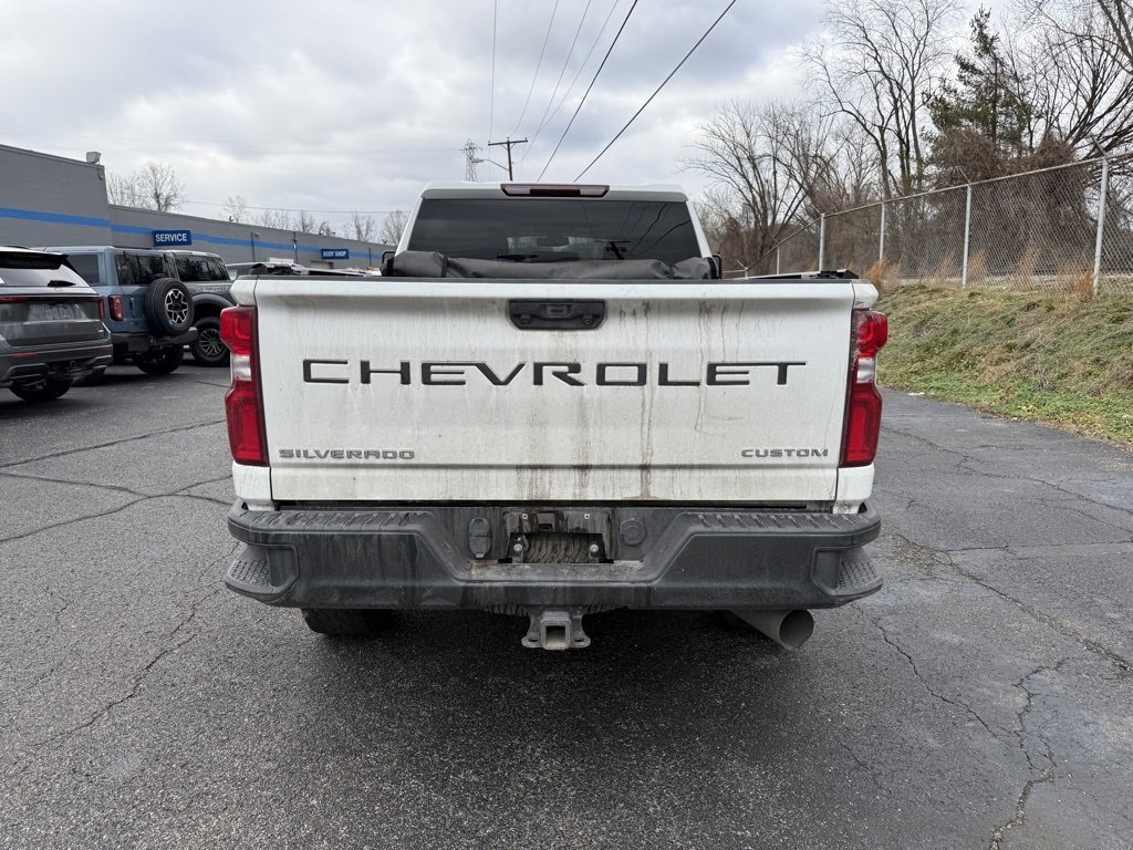 Used 2021 Chevrolet Silverado 2500 Custom w/ Custom Value Package image 8