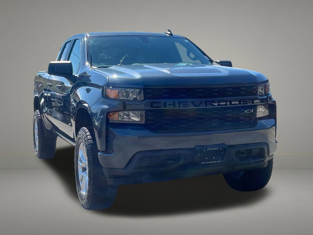 Used 2019 Chevrolet Silverado 1500 Custom w/ Custom Value Package AWD/4WD image 8