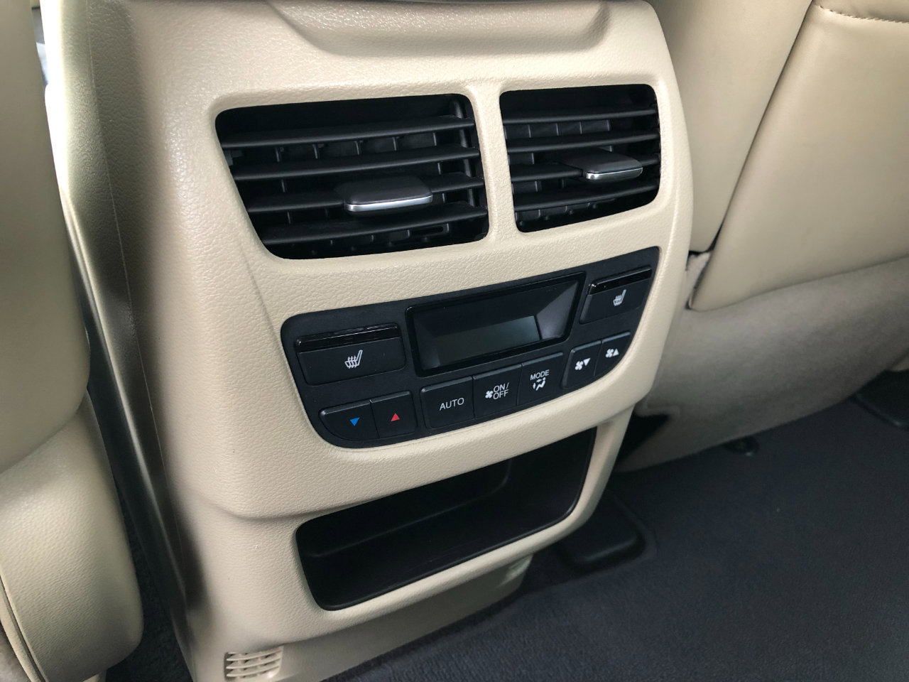 Used 2017 Acura MDX SH-AWD w/ Advance Package image 30