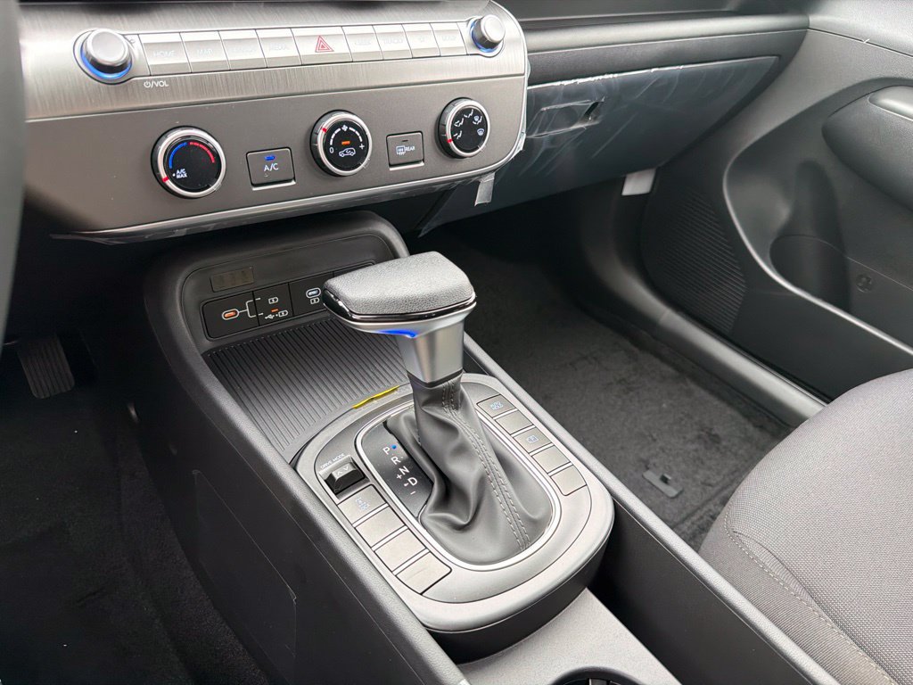 New 2027 Hyundai Kona SE AWD/4WD image 25