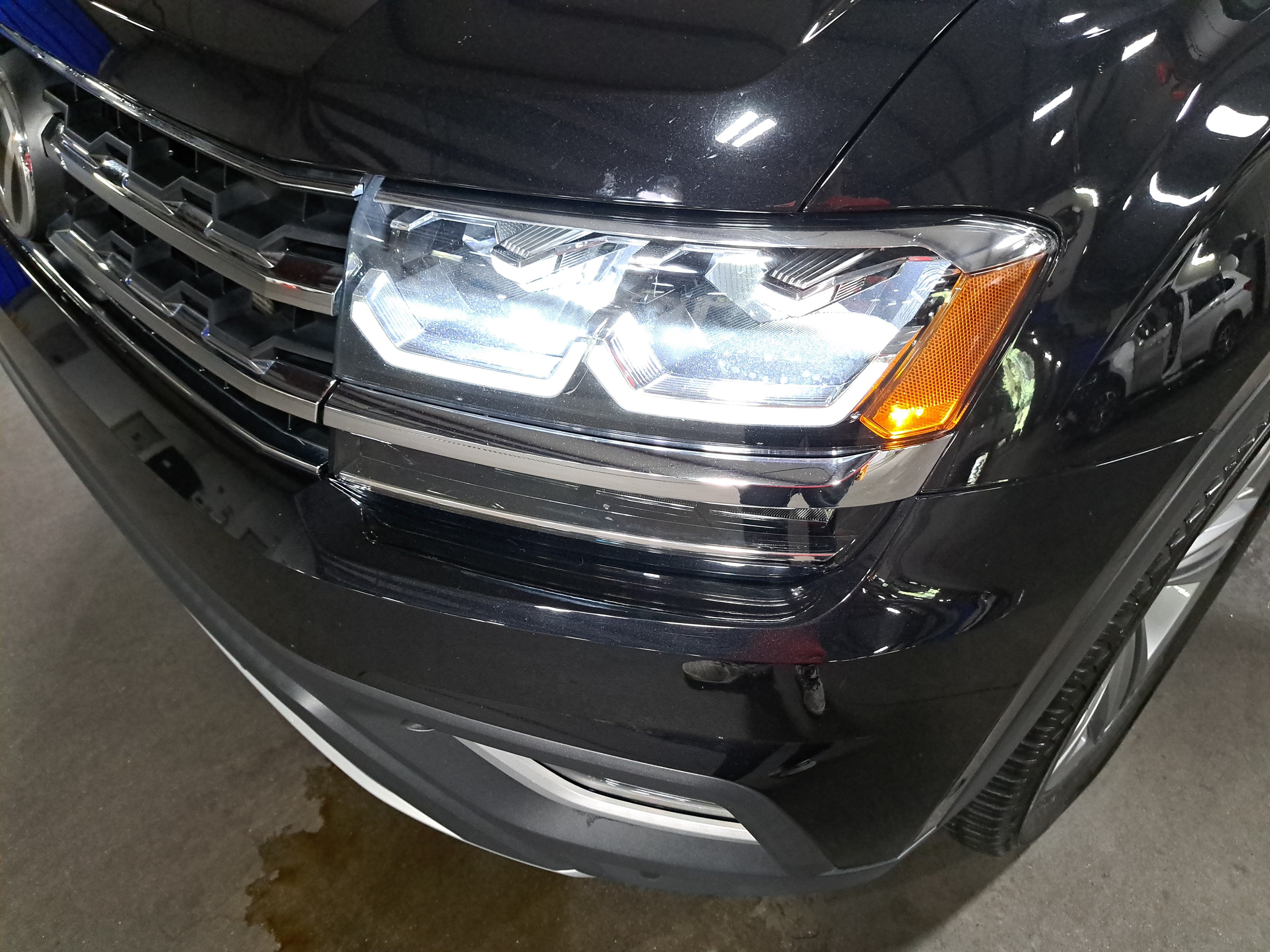 Used 2019 Volkswagen Atlas SEL Premium AWD/4WD image 32