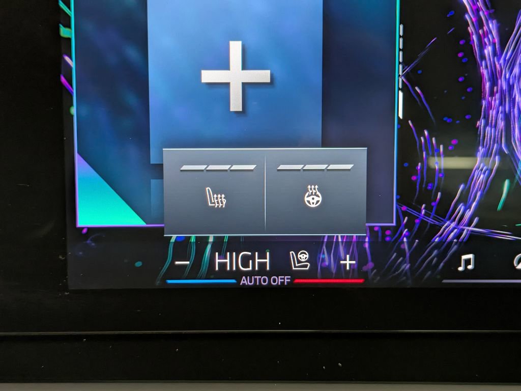 Used 2025 BMW 530i xDrive w/ Premium Package image 23